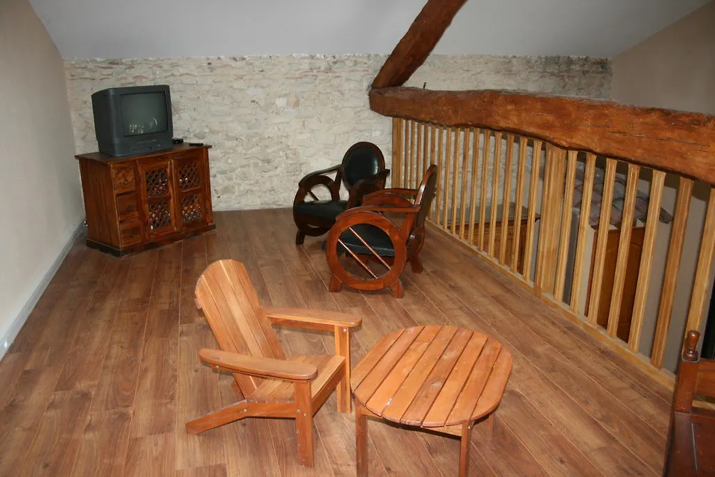 Couette-café Chambres d'Hôtes La fontaine de Lautrec
